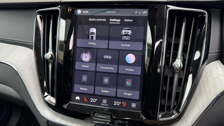 Volvo XC60 2.0 T8 [455] PHEV Ultra Dark 5dr AWD Geartronic Estate